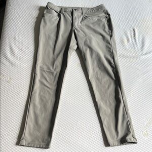 Lululemon ABC Pant Slim – Men’s 32x32 – Stone
